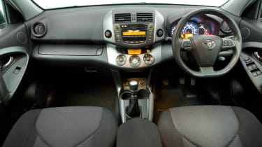 Used Toyota RAV4 - dash