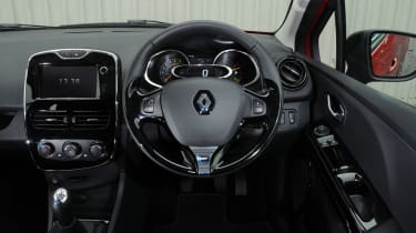 Renault Clio Eco interior