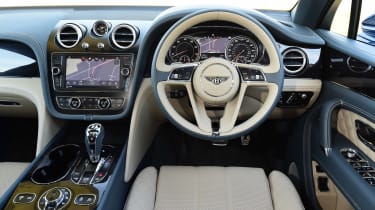 Bentley Bentayga - dash