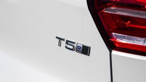 Volvo XC40 Recharge T5 long termer - first report badge