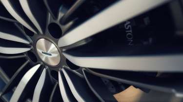 Aston Martin DBX GT - wheel