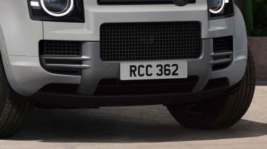 Land Rover Defender Vertex - front detail