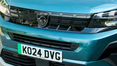 Peugeot E-Rifter - grille