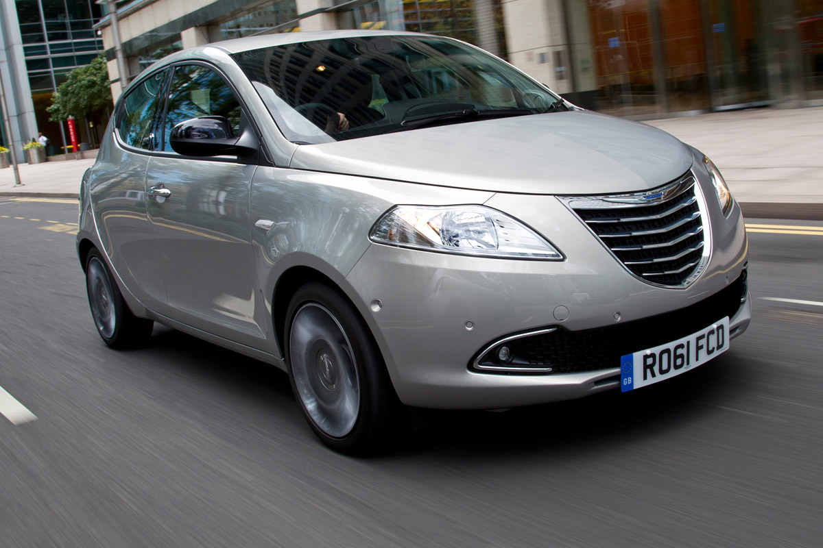 Chrysler Ypsilon (2012-2015) review | Auto Express