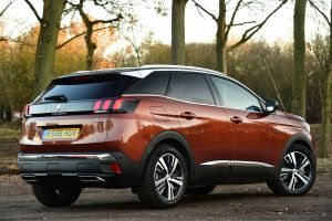 Peugeot 3008 - rear static