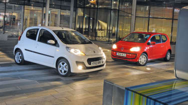 Peugeot 107 vs VW up!
