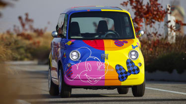 Fiat Topolino Disney special in &#039;Abstract&#039; livery - front tracking