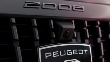 Peugeot e-2008 facelift - front badge