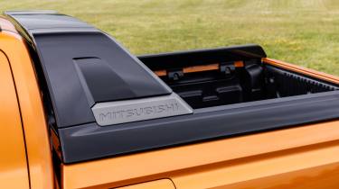 Mitsubishi L200 - detail