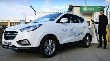 Best motoring features 2016 - hydrogen fuel cell