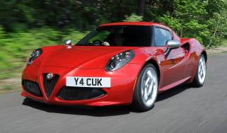 Alfa Romeo 4C - front