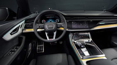 Audi Q8 facelift - dash