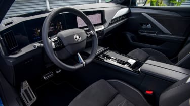 Vauxhall Astra Sports Tourer - cabin