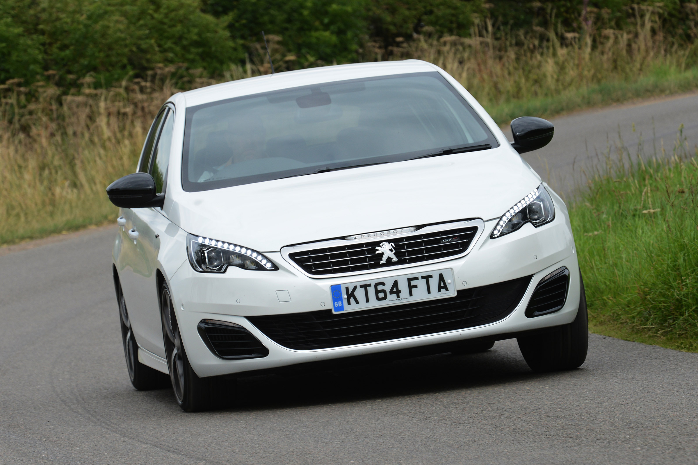 PSA Peugeot Citroen reveals realworld fuel economy for 30