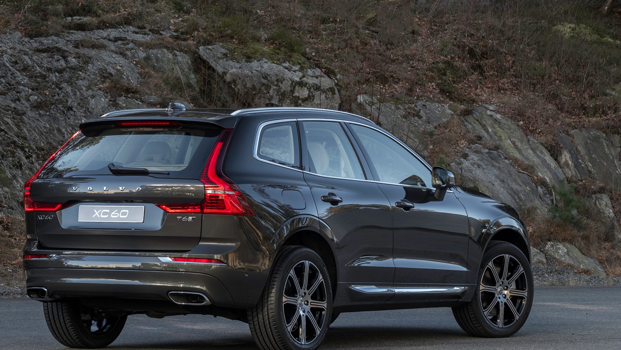 Volvo XC60 2017 SUV revealed - official pictures | Auto Express