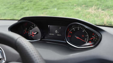 Peugeot 308 SW - dials