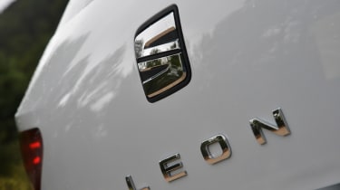 SEAT Leon badge