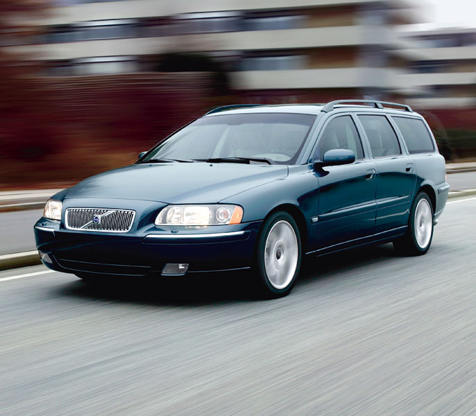 Volvo V70 (2004) review | Auto Express