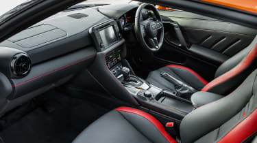Nissan GT-R 2017 interior