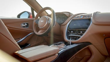 Aston Martin DBX - interior