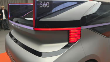 Volvo 360c concept - taillight