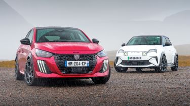 Alpine A290 vs Peugeot E-208 GTi - front end