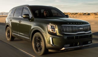 Kia Telluride - front tracking