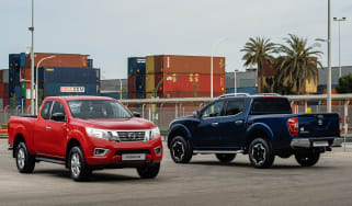 Nissan Navara King Cab & Double Cab - static