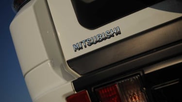 Mitsubishi Shogun Black Edition badge