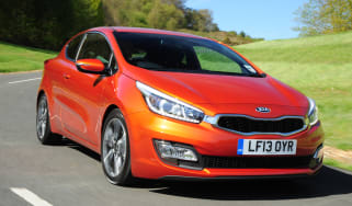 Kia Pro_cee’d 1.6 CRDi front action