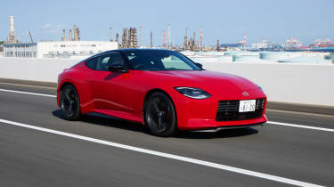 Nissan Z - front tracking