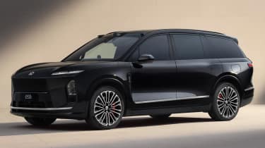 NIO ES8 - front angled