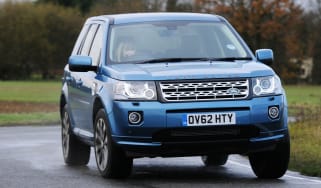 Land Rover Freelander SD4 front cornering