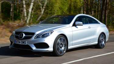 Three-car garage - Mercedes E-Class Coupe
