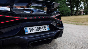 Bugatti Mistral - tail lights