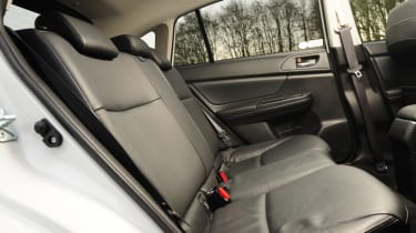 Subaru XV rear screen