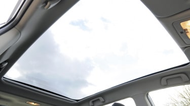 Toyota Verso-S sunroof