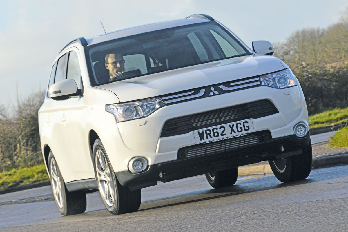 New Mitsubishi Outlander review   Auto Express