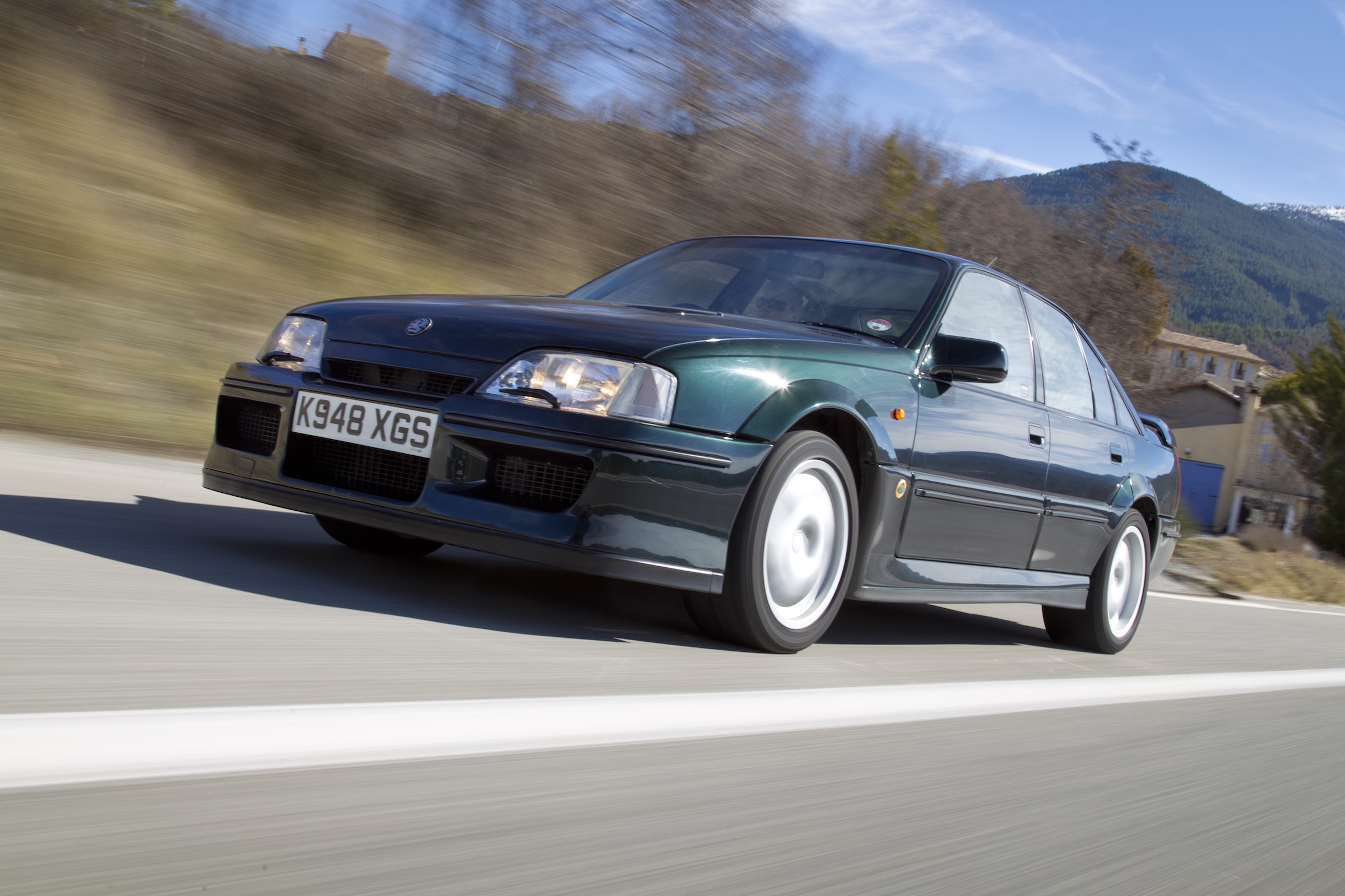 Lotus Carlton: Buying guide and review (1990-1992)  Auto 