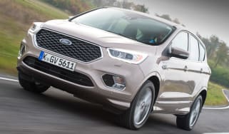 Ford Kuga Vignale 2016 - front tracking