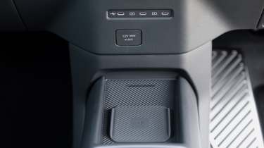 Kia EV2 Long Range - centre console 
