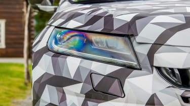 Skoda Kodiaq disguised - headlight