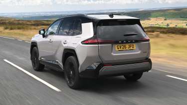 Toyota RAV4 - rear tracking