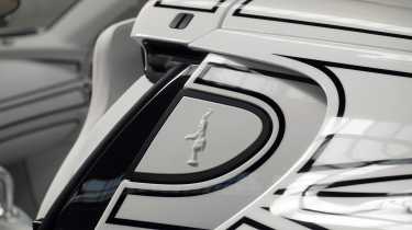 Bugatti Mistral Blanc Eternel - detail