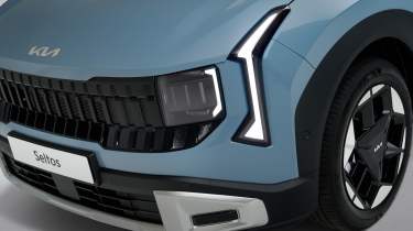 Kia Seltos - front light