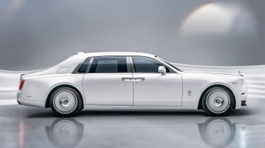 Rolls-Royce Phantom - side 3