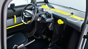 Opel Rocks-e - interior