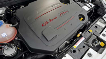 Alfa Romeo Giulietta 2.0 JTDm Lusso engine