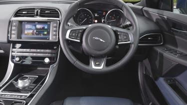 Jaguar InControl Touch - XE Interior