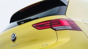 Volkswagen Golf eTSI drive - brake light